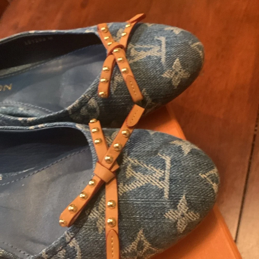 Absolutely stunning limited edition authentic Louis  Vuitton denim shoes 37.5 - Picture 13 of 17